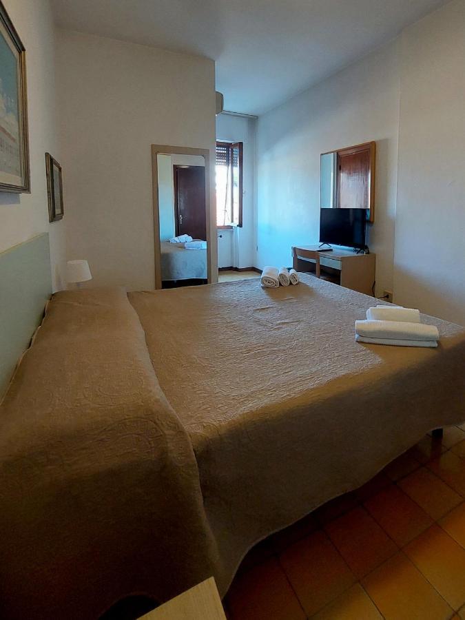 Hotel San Domingo リド・ディ・カマイオーレ エクステリア 写真