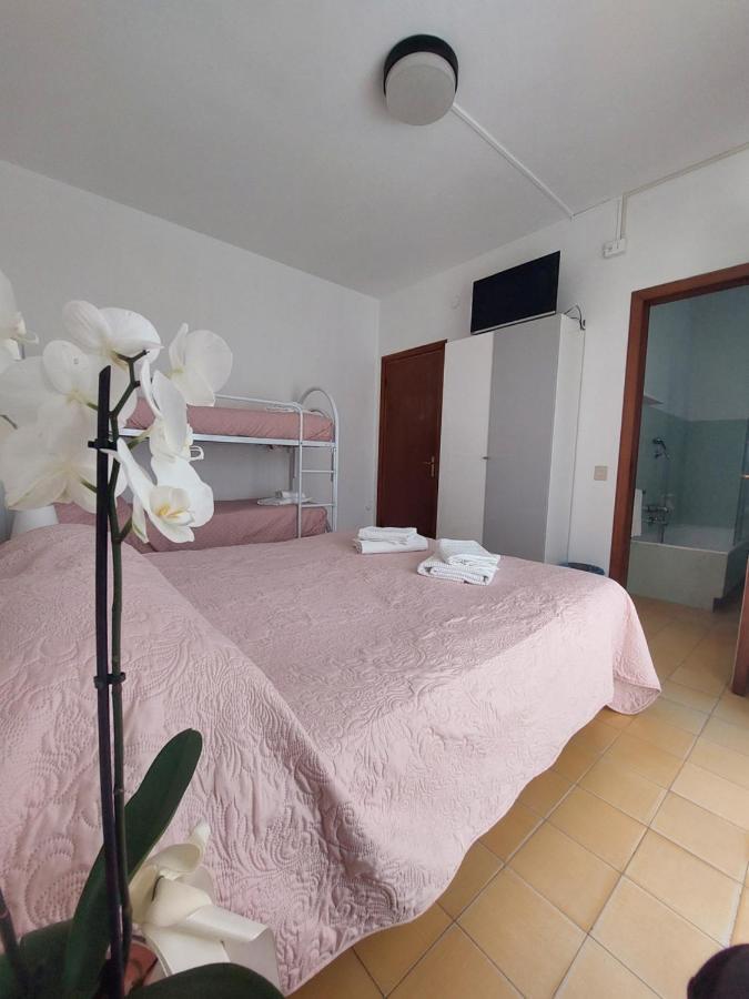 Hotel San Domingo リド・ディ・カマイオーレ エクステリア 写真